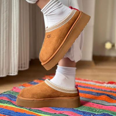 Tazz Tüylü Kadın Bot Taba